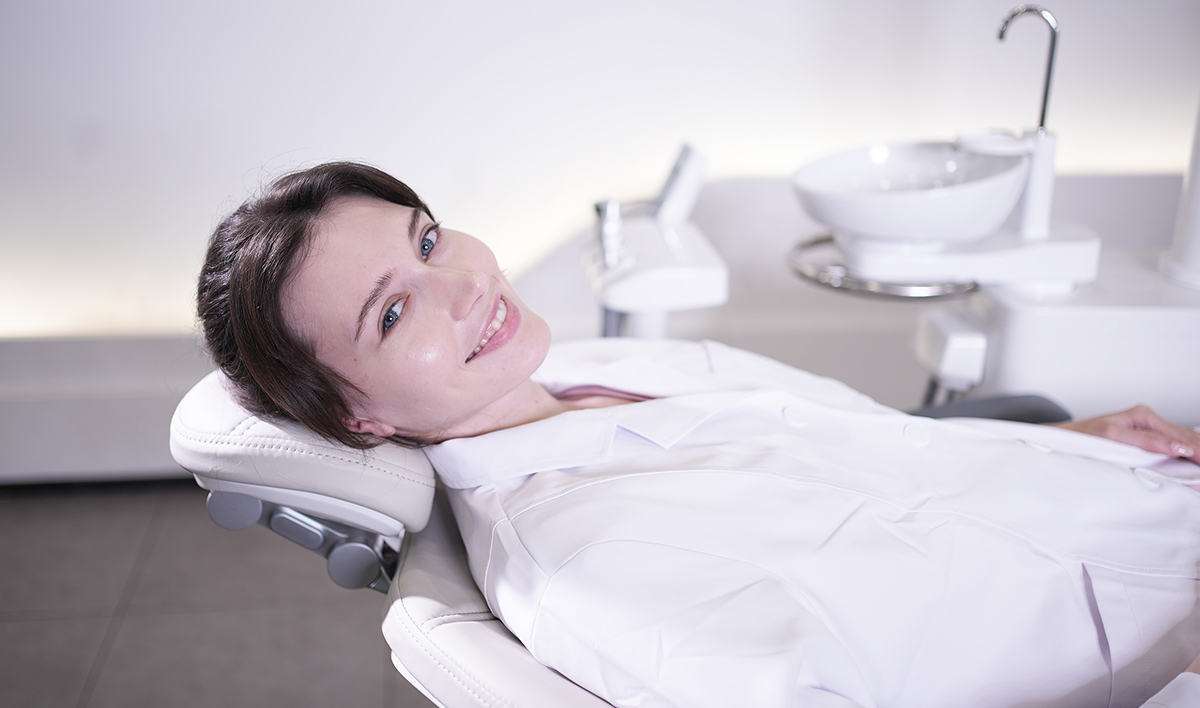 Seat and backrest linked movement